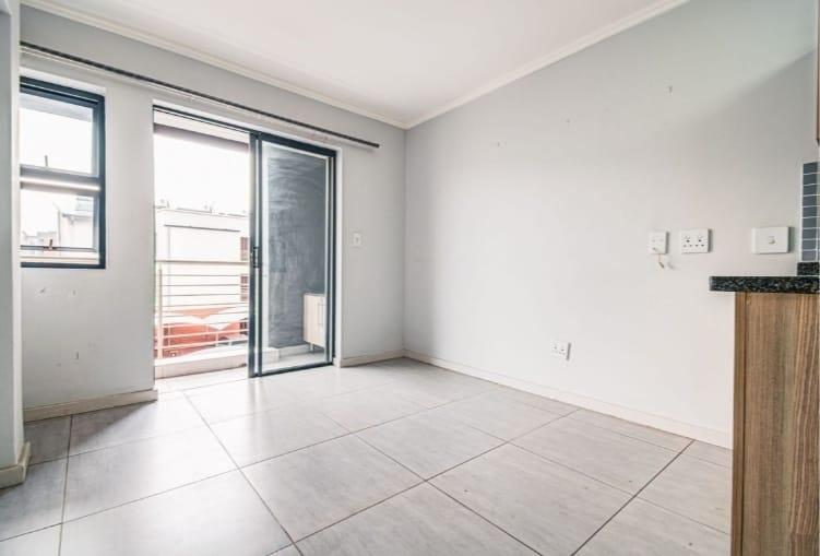 1 Bedroom Property for Sale in Sebenza Gauteng