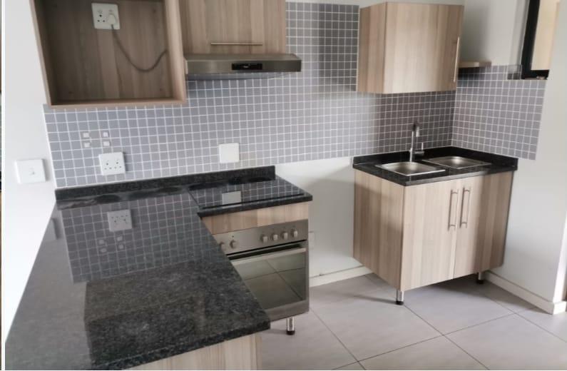 1 Bedroom Property for Sale in Sebenza Gauteng