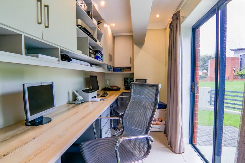 3 Bedroom Property for Sale in Copperleaf Estate Gauteng