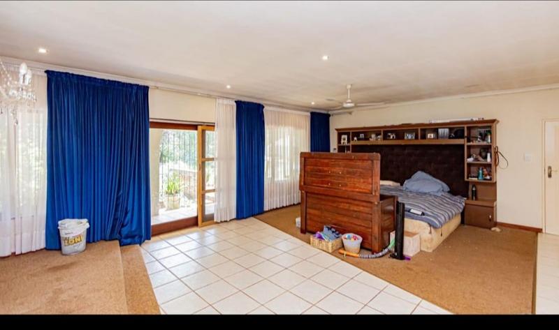 4 Bedroom Property for Sale in Mnandi Gauteng