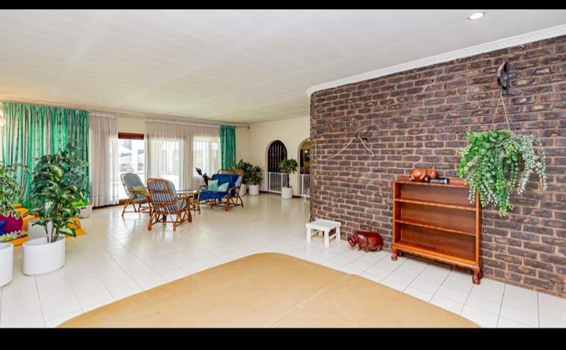 4 Bedroom Property for Sale in Mnandi Gauteng