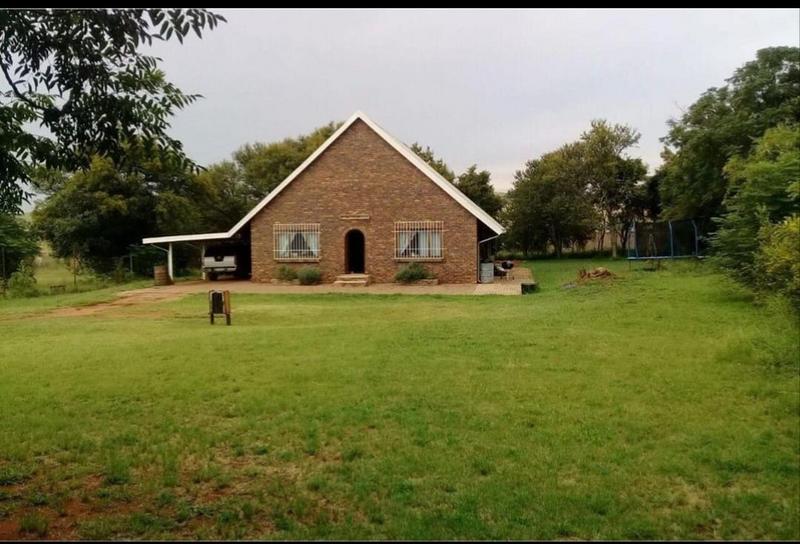 4 Bedroom Property for Sale in Mnandi Gauteng