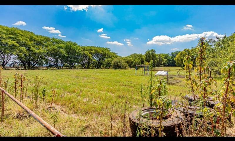 4 Bedroom Property for Sale in Mnandi Gauteng