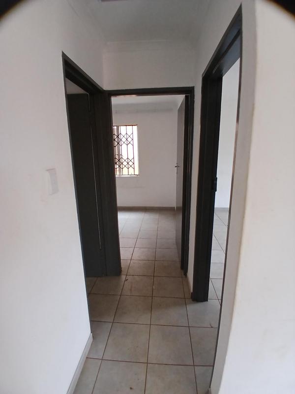 To Let 3 Bedroom Property for Rent in Protea Glen Gauteng