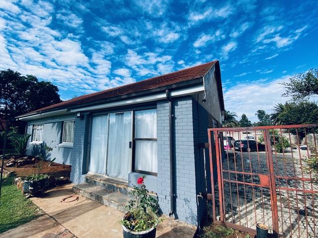 3 Bedroom Property for Sale in Clayville Gauteng