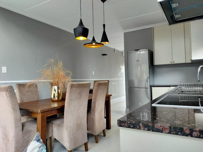 To Let 1 Bedroom Property for Rent in Atholl Gauteng