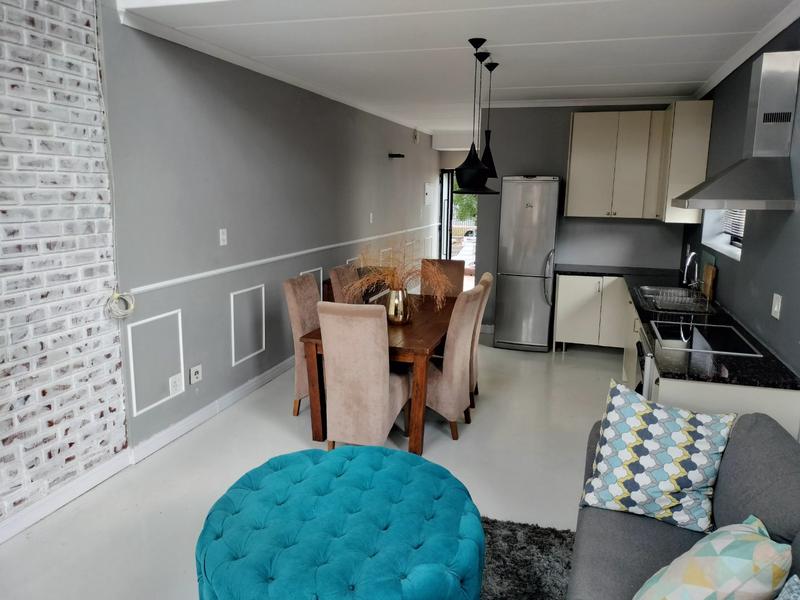 To Let 1 Bedroom Property for Rent in Atholl Gauteng