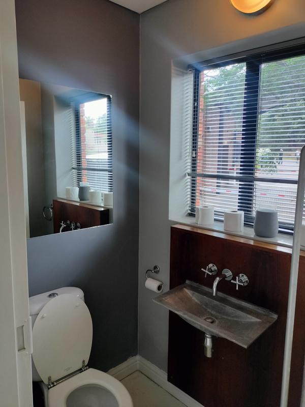 To Let 1 Bedroom Property for Rent in Atholl Gauteng