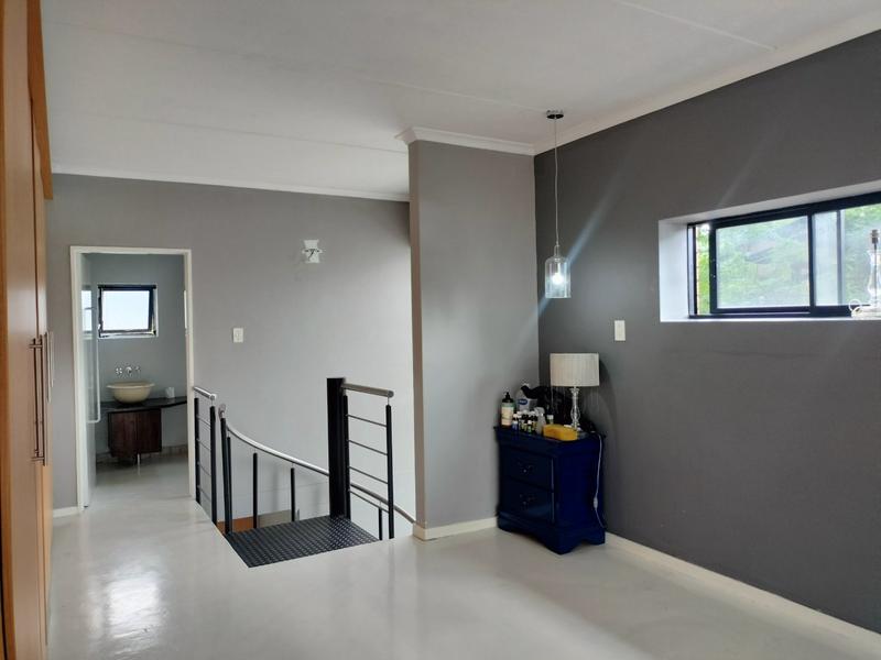To Let 1 Bedroom Property for Rent in Atholl Gauteng
