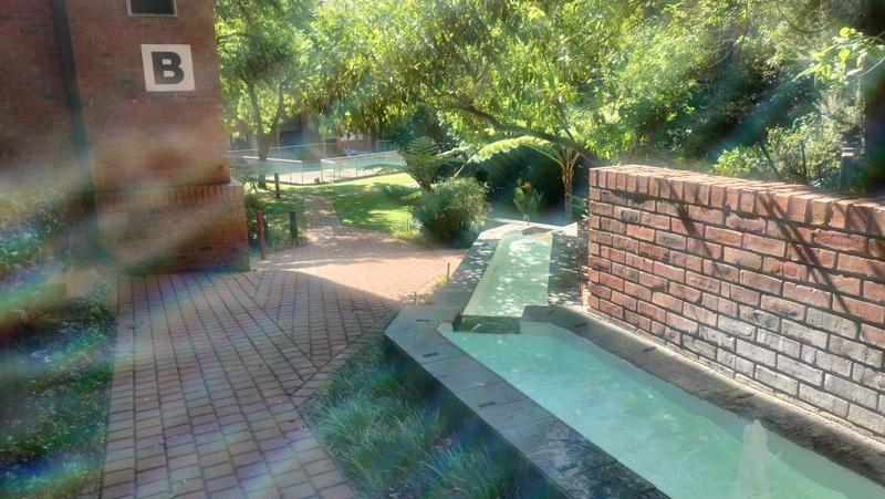To Let 1 Bedroom Property for Rent in Atholl Gauteng