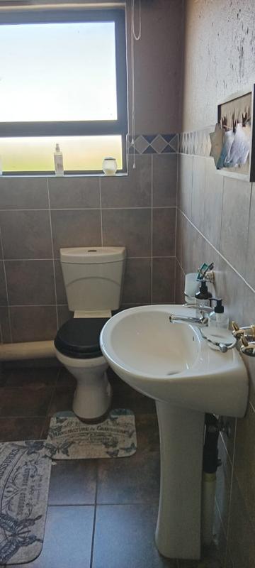 To Let 2 Bedroom Property for Rent in Gosforth Park Gauteng