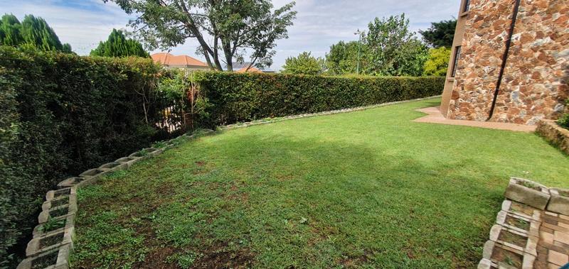 To Let 5 Bedroom Property for Rent in Cornwall Hill Gauteng