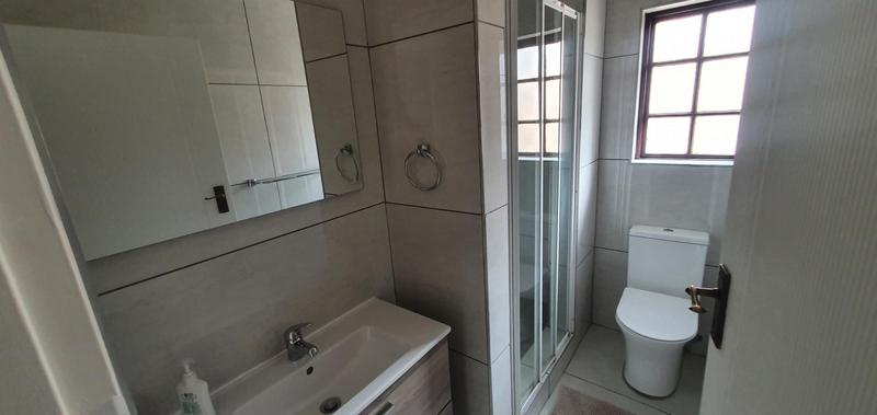 To Let 5 Bedroom Property for Rent in Cornwall Hill Gauteng
