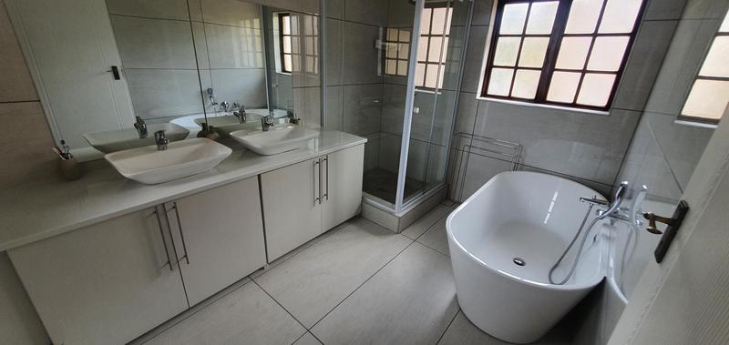 To Let 5 Bedroom Property for Rent in Cornwall Hill Gauteng