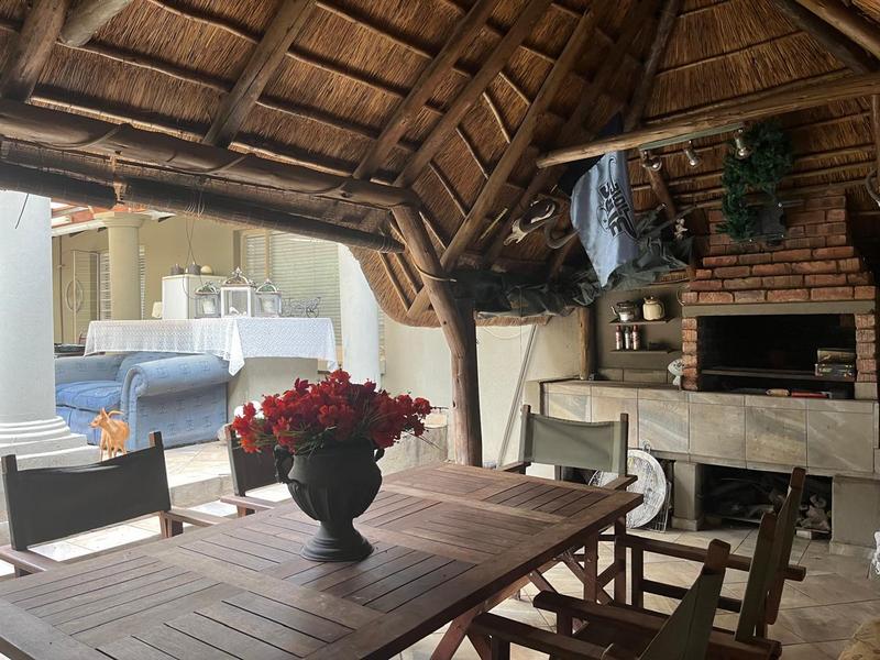 4 Bedroom Property for Sale in The Reeds Gauteng