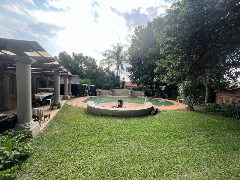 4 Bedroom Property for Sale in The Reeds Gauteng