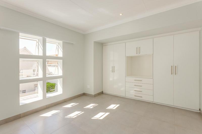 2 Bedroom Property for Sale in Fourways Gardens Gauteng