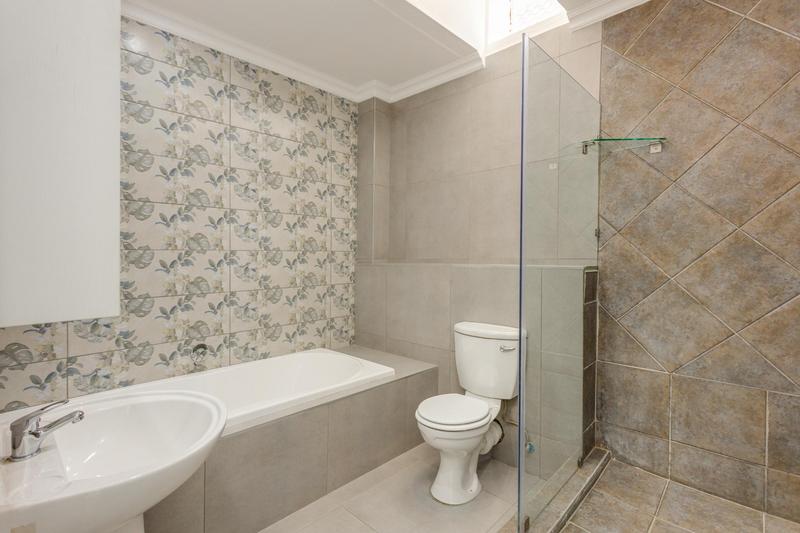 2 Bedroom Property for Sale in Fourways Gardens Gauteng