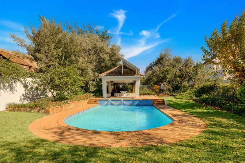 2 Bedroom Property for Sale in Fourways Gardens Gauteng