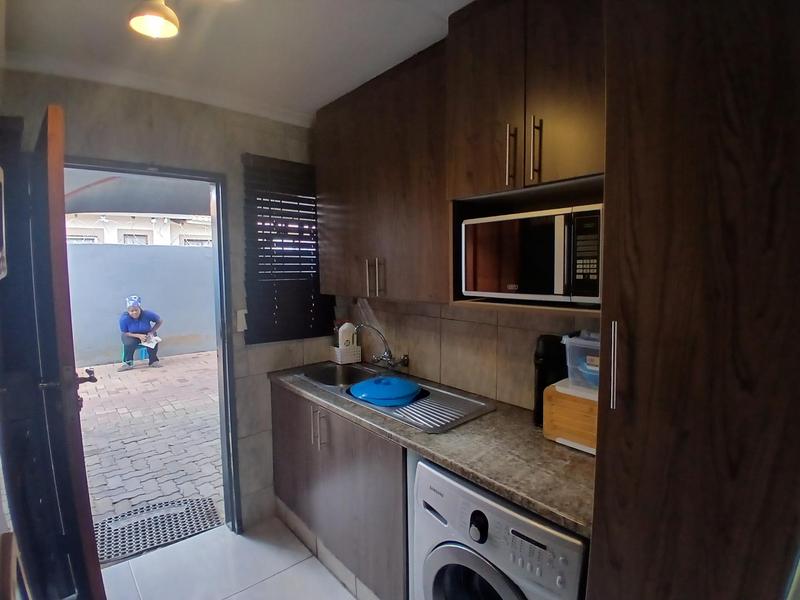 3 Bedroom Property for Sale in The Orchards Gauteng