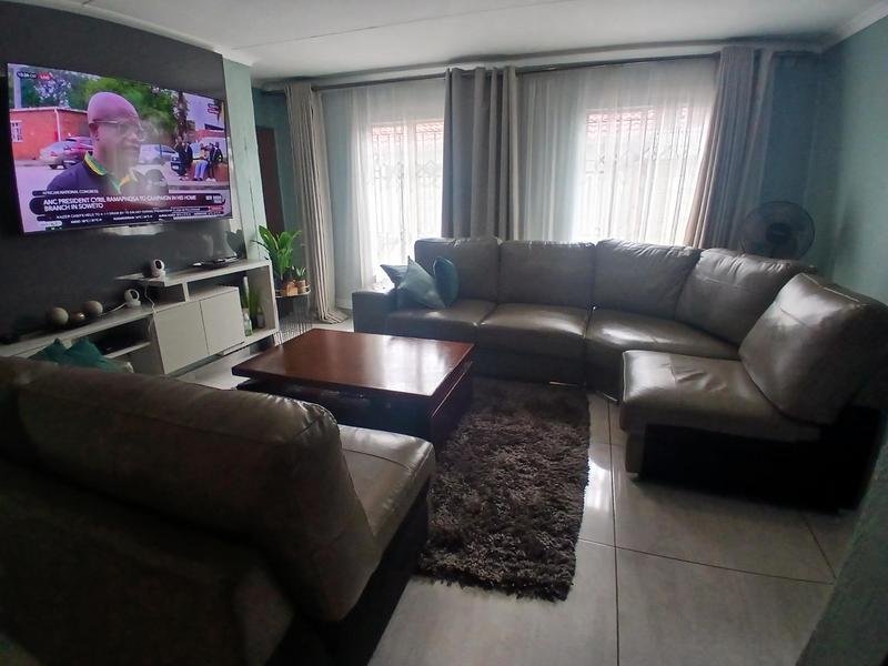 3 Bedroom Property for Sale in The Orchards Gauteng