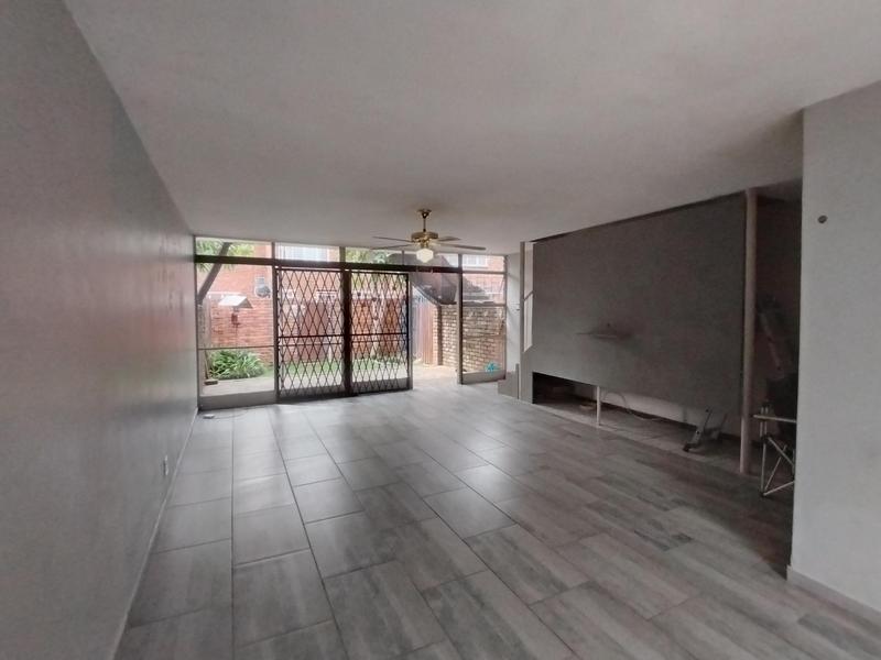 2 Bedroom Property for Sale in Roseville Gauteng