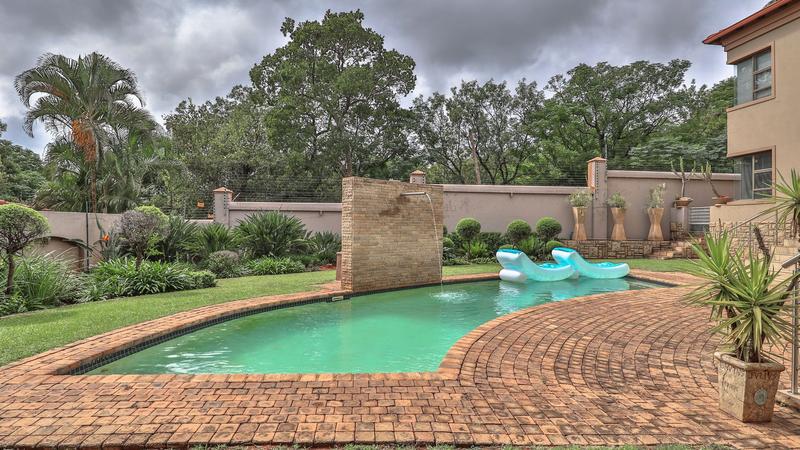 4 Bedroom Property for Sale in Magalieskruin Gauteng