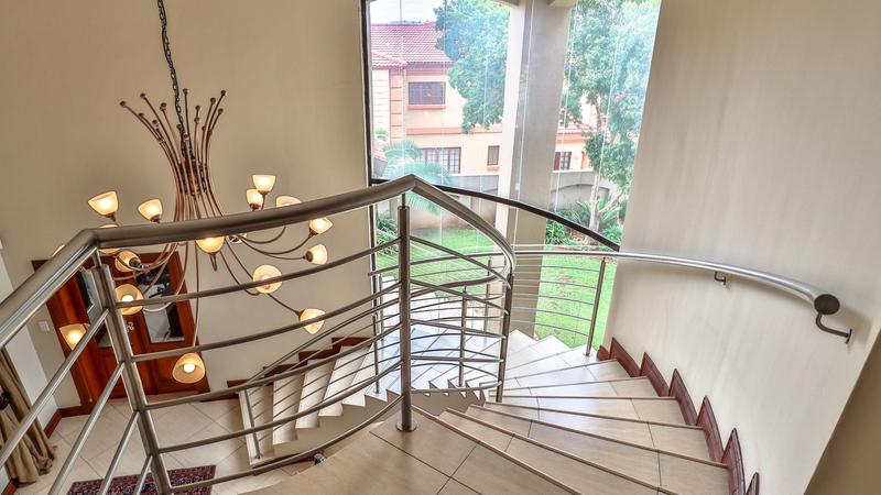 4 Bedroom Property for Sale in Magalieskruin Gauteng