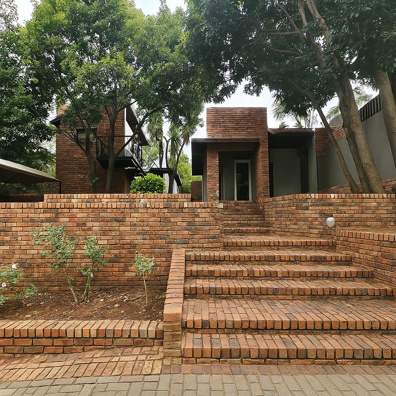 4 Bedroom Property for Sale in Waterkloof Ridge Gauteng