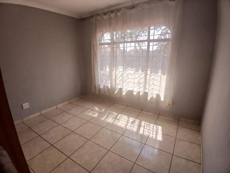 To Let 3 Bedroom Property for Rent in Spruit View Gauteng