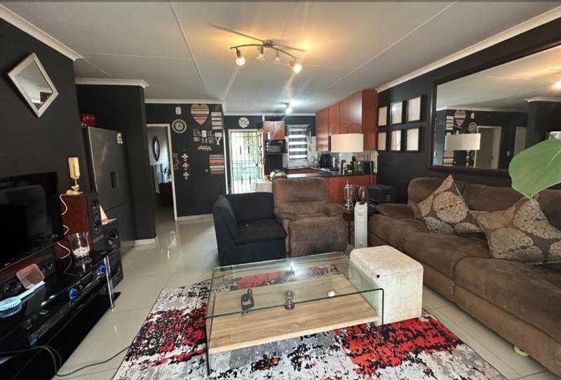 2 Bedroom Property for Sale in Illiondale Gauteng