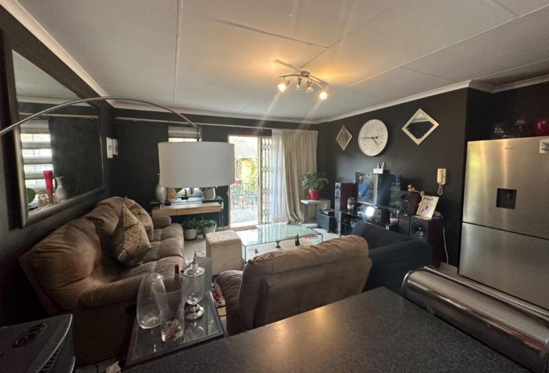 2 Bedroom Property for Sale in Illiondale Gauteng