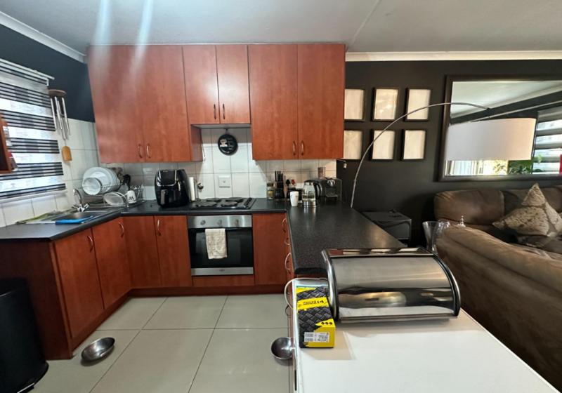 2 Bedroom Property for Sale in Illiondale Gauteng
