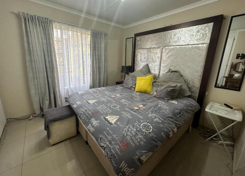 2 Bedroom Property for Sale in Illiondale Gauteng