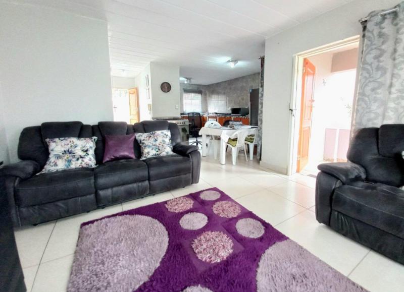 3 Bedroom Property for Sale in Isandovale Gauteng