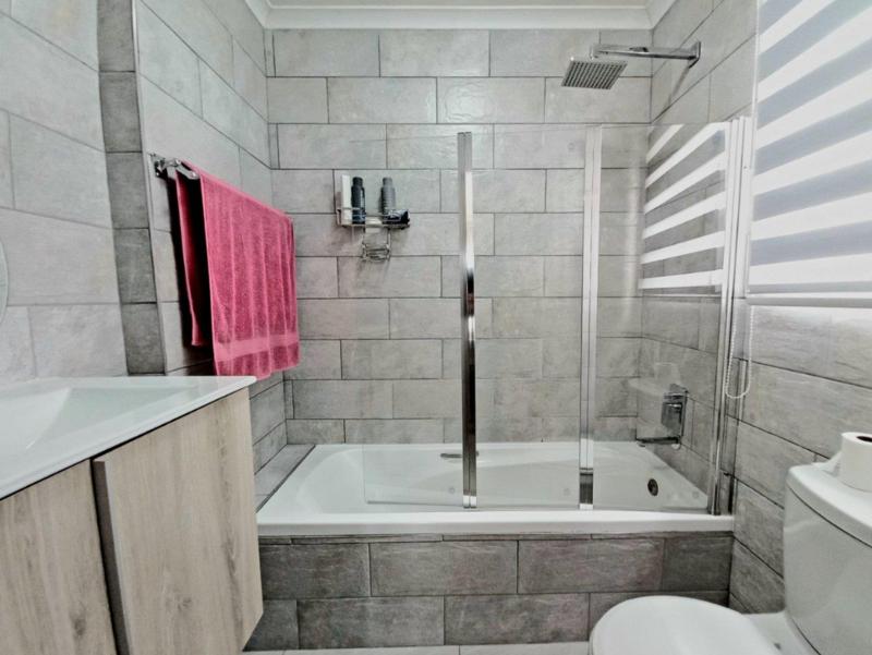 3 Bedroom Property for Sale in Isandovale Gauteng
