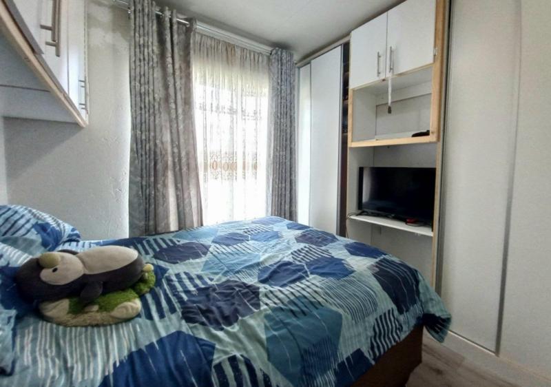 3 Bedroom Property for Sale in Isandovale Gauteng