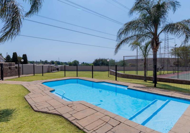 3 Bedroom Property for Sale in Isandovale Gauteng