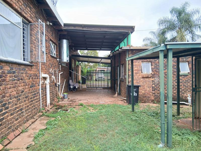 To Let 1 Bedroom Property for Rent in Danville Gauteng
