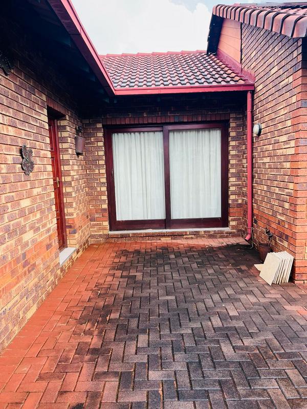 3 Bedroom Property for Sale in Kempton Park West Gauteng