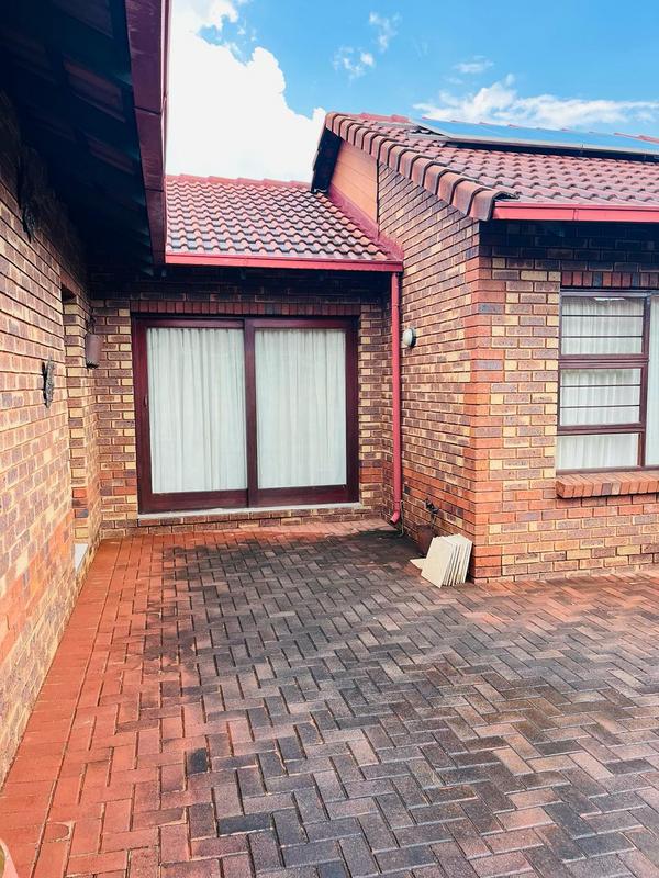 3 Bedroom Property for Sale in Kempton Park West Gauteng