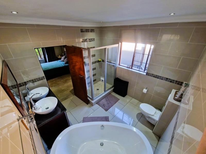 3 Bedroom Property for Sale in Thatchfield Gauteng