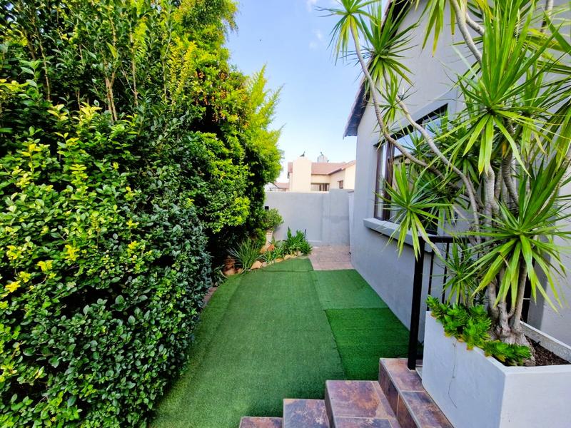 3 Bedroom Property for Sale in Thatchfield Gauteng