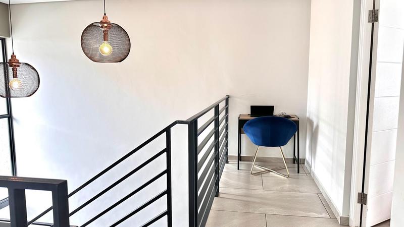 To Let 3 Bedroom Property for Rent in Crowthorne Gauteng