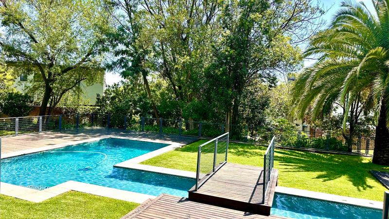 To Let 3 Bedroom Property for Rent in Crowthorne Gauteng