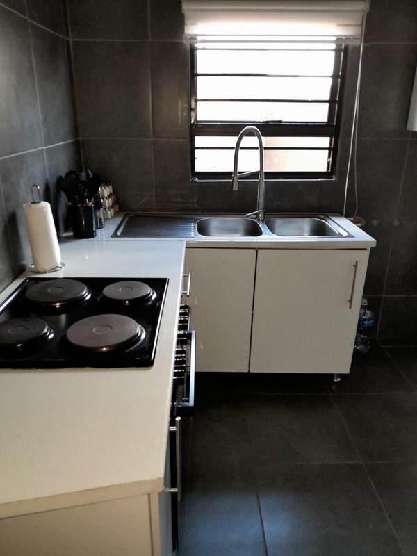 2 Bedroom Property for Sale in Dube Gauteng