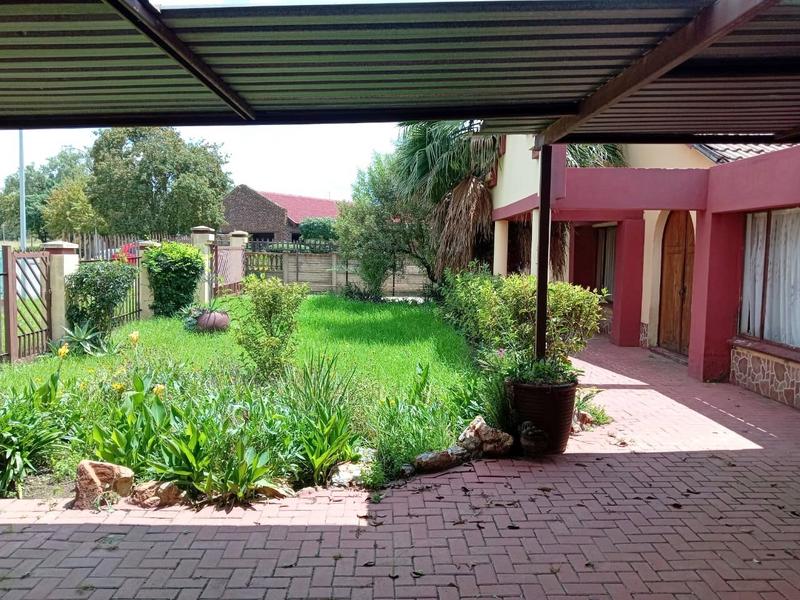 2 Bedroom Property for Sale in Falcon Ridge Gauteng