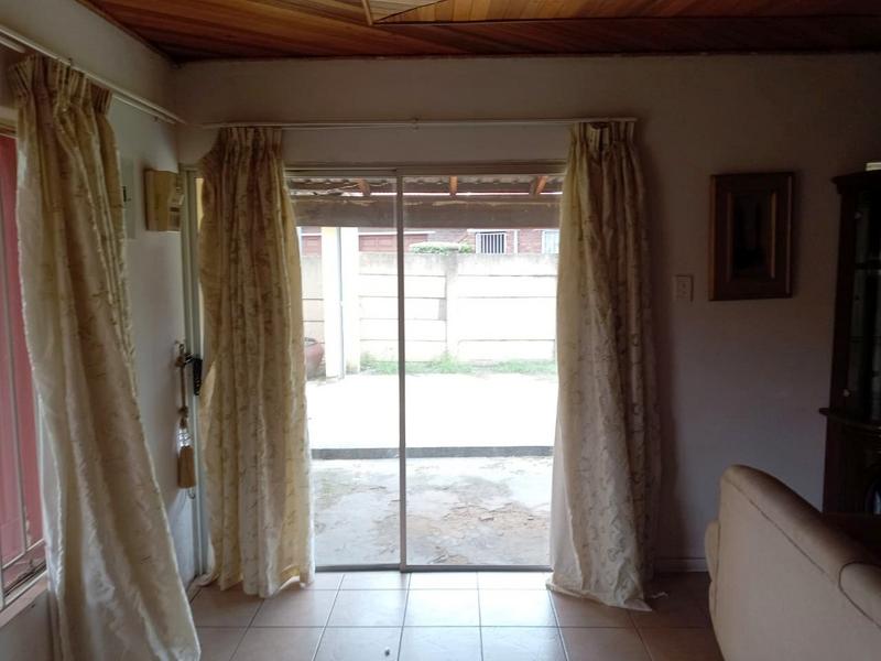 2 Bedroom Property for Sale in Falcon Ridge Gauteng