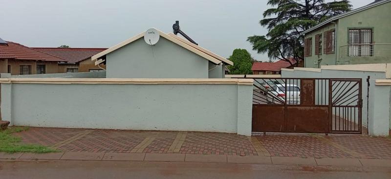 3 Bedroom Property for Sale in Protea Garden Gauteng