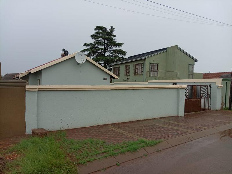 3 Bedroom Property for Sale in Protea North Gauteng